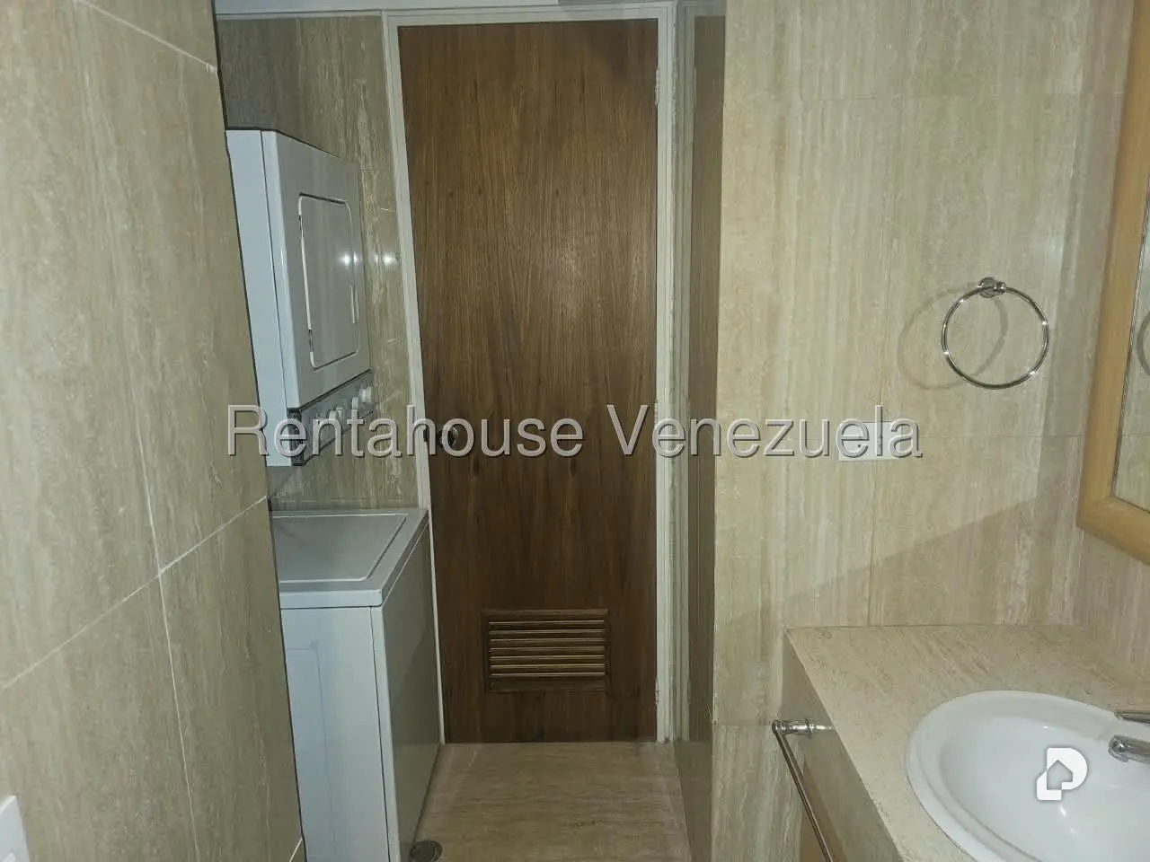 Apartamento en El Rosal, Caracas – 15