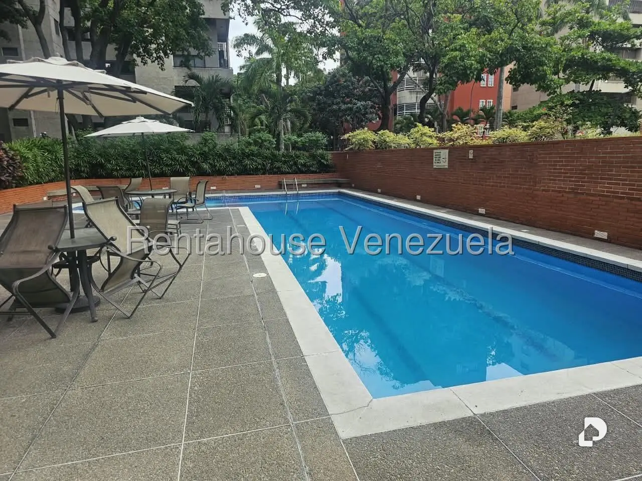 Apartamento en El Rosal, Caracas – 18