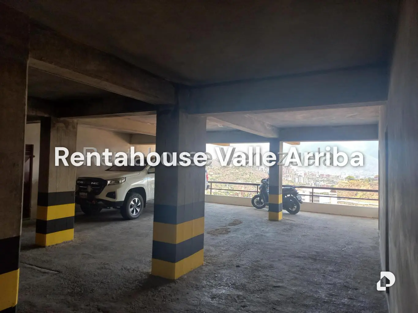 Apartamento en Lomas De La Trinidad, Caracas – 18