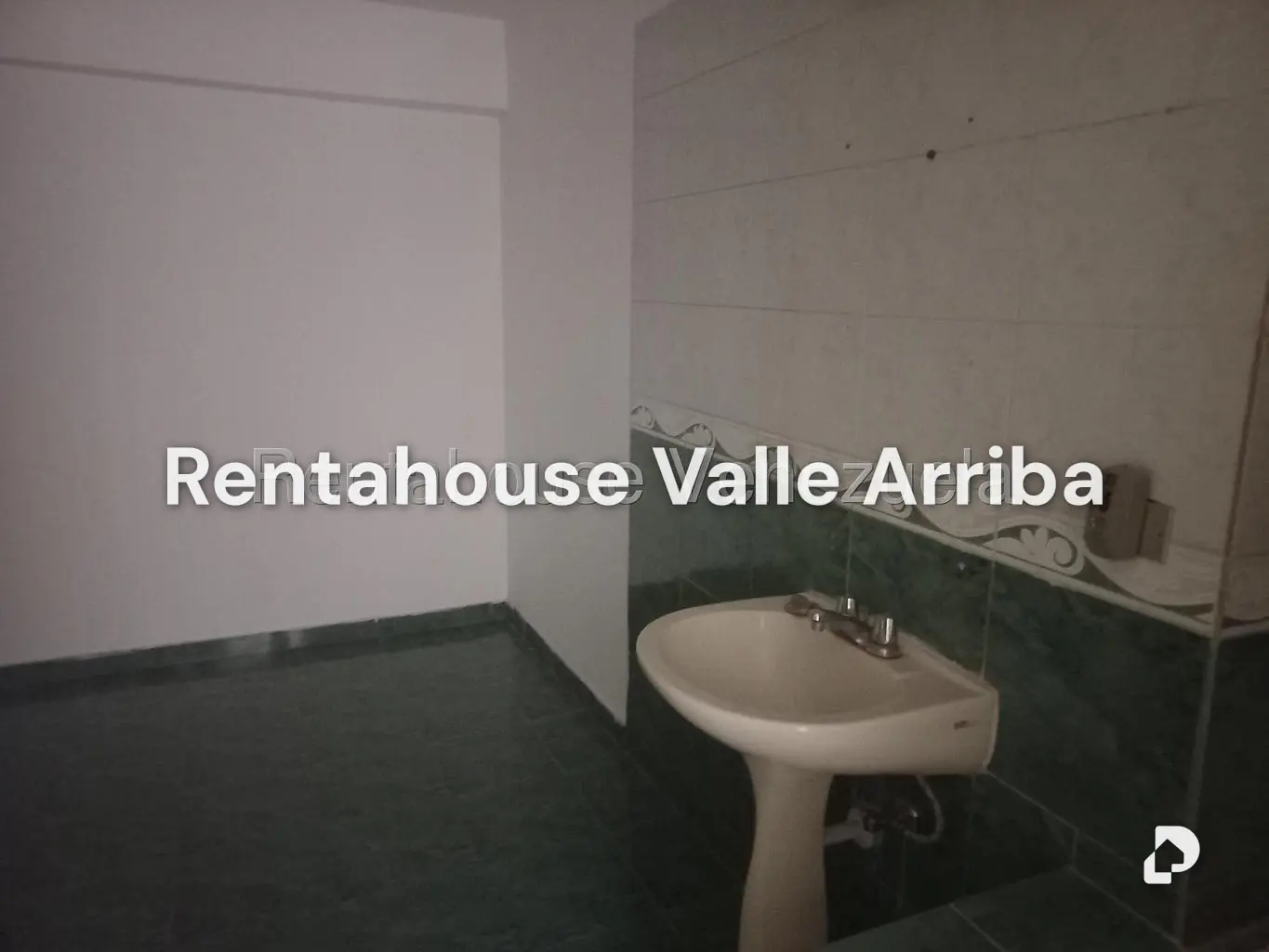 Apartamento en Lomas De La Trinidad, Caracas – 11