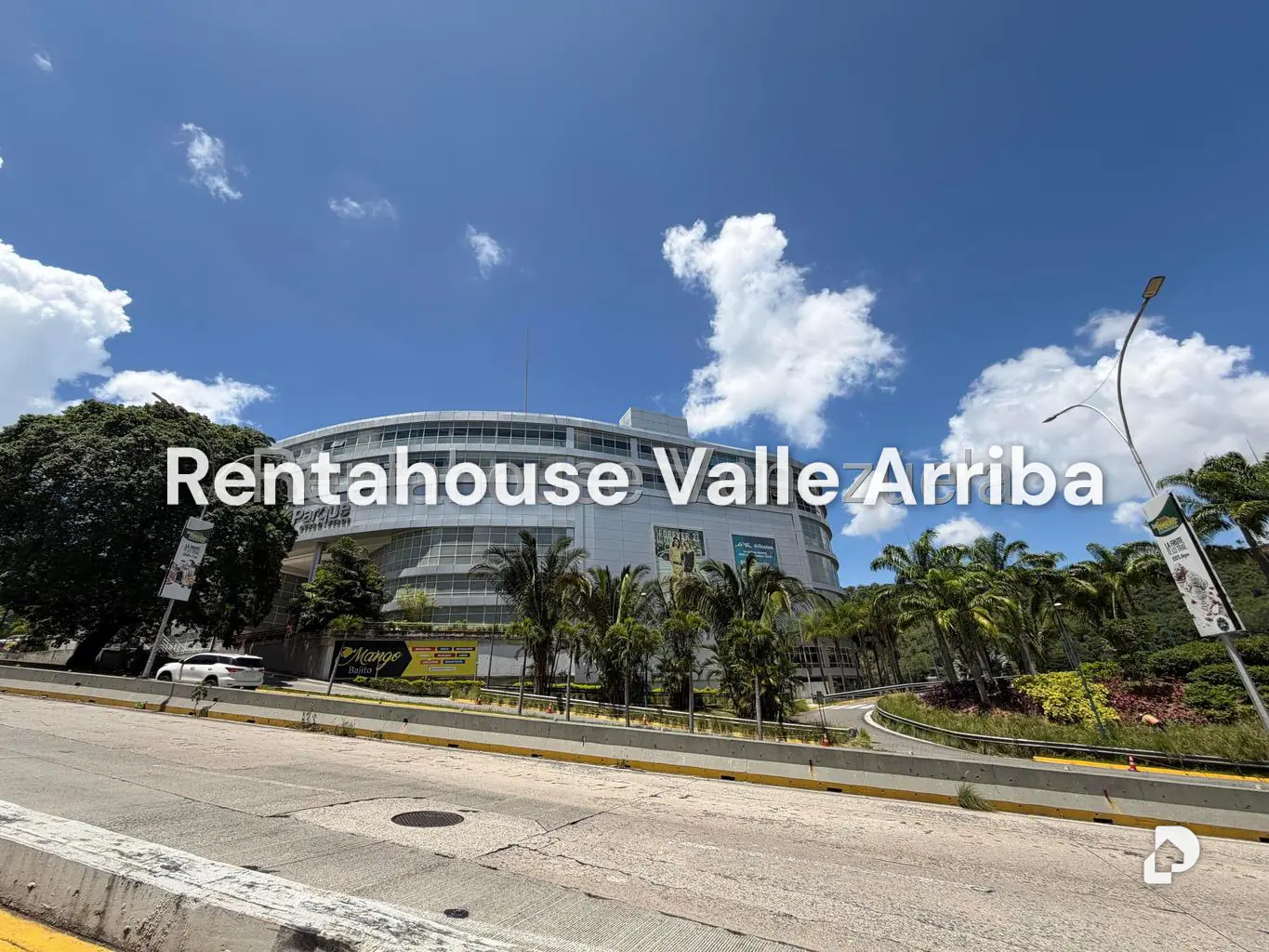 Local comercial en Cerro Verde, Caracas – 1