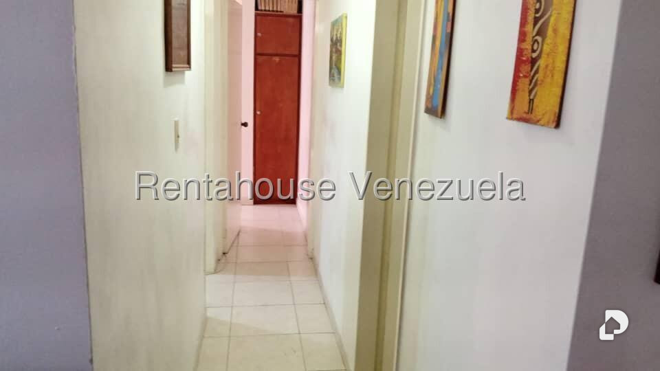 Apartamento en Parroquia Catedral, Caracas – 12
