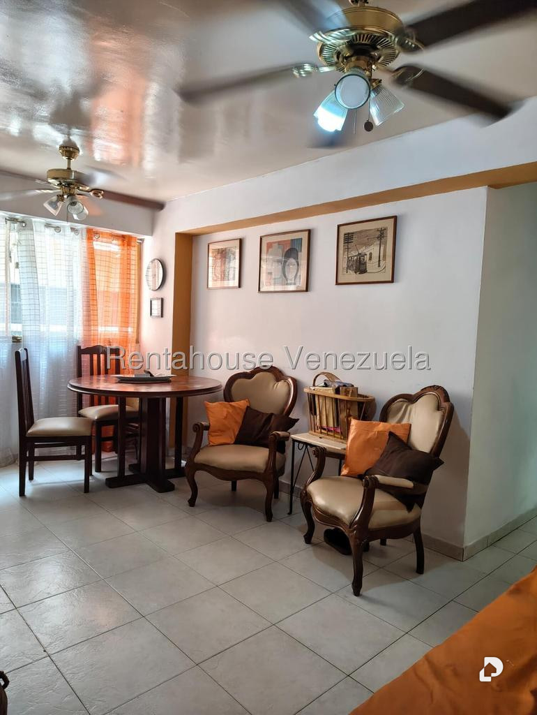Apartamento en Parroquia Catedral, Caracas – 18