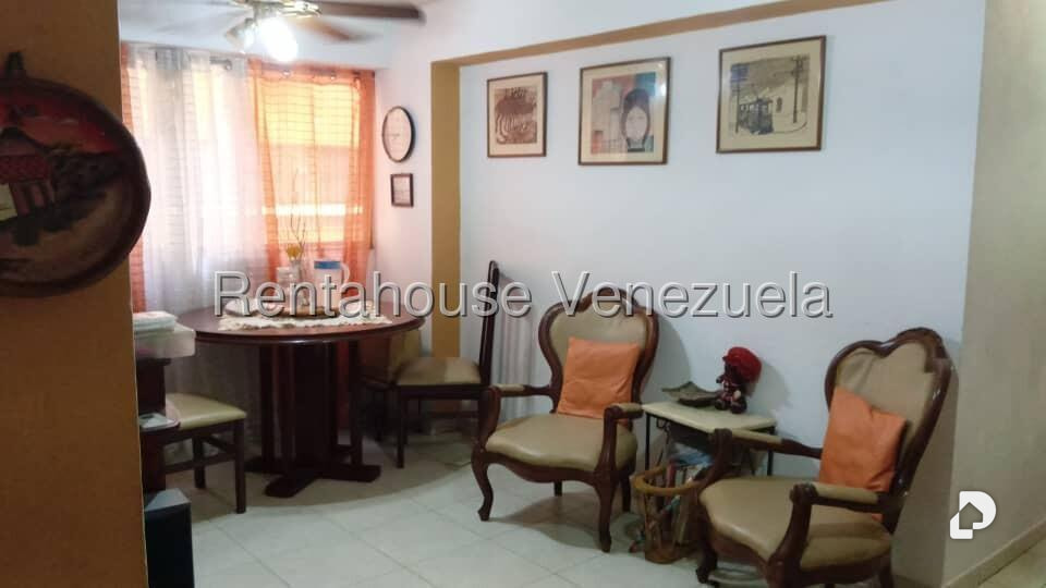 Apartamento en Parroquia Catedral, Caracas – 11