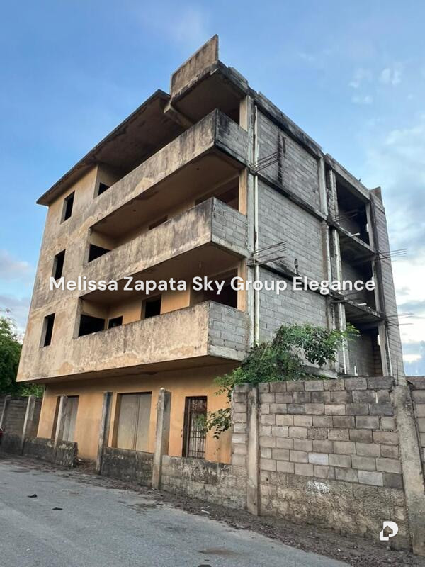 Edificio en Trujillo – 1