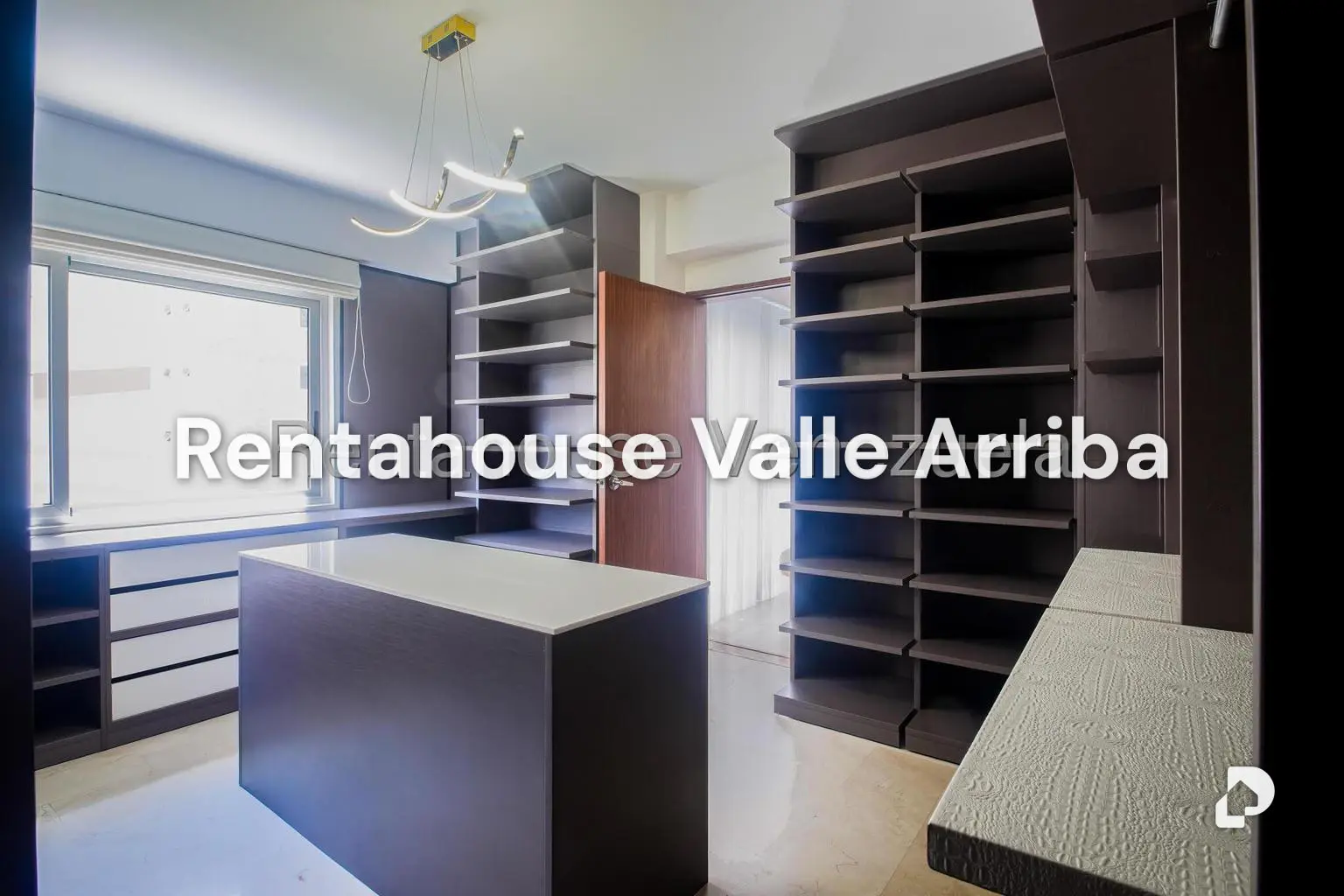 Apartamento en Las Mesetas de Santa Rosa de Lima, Caracas – 24