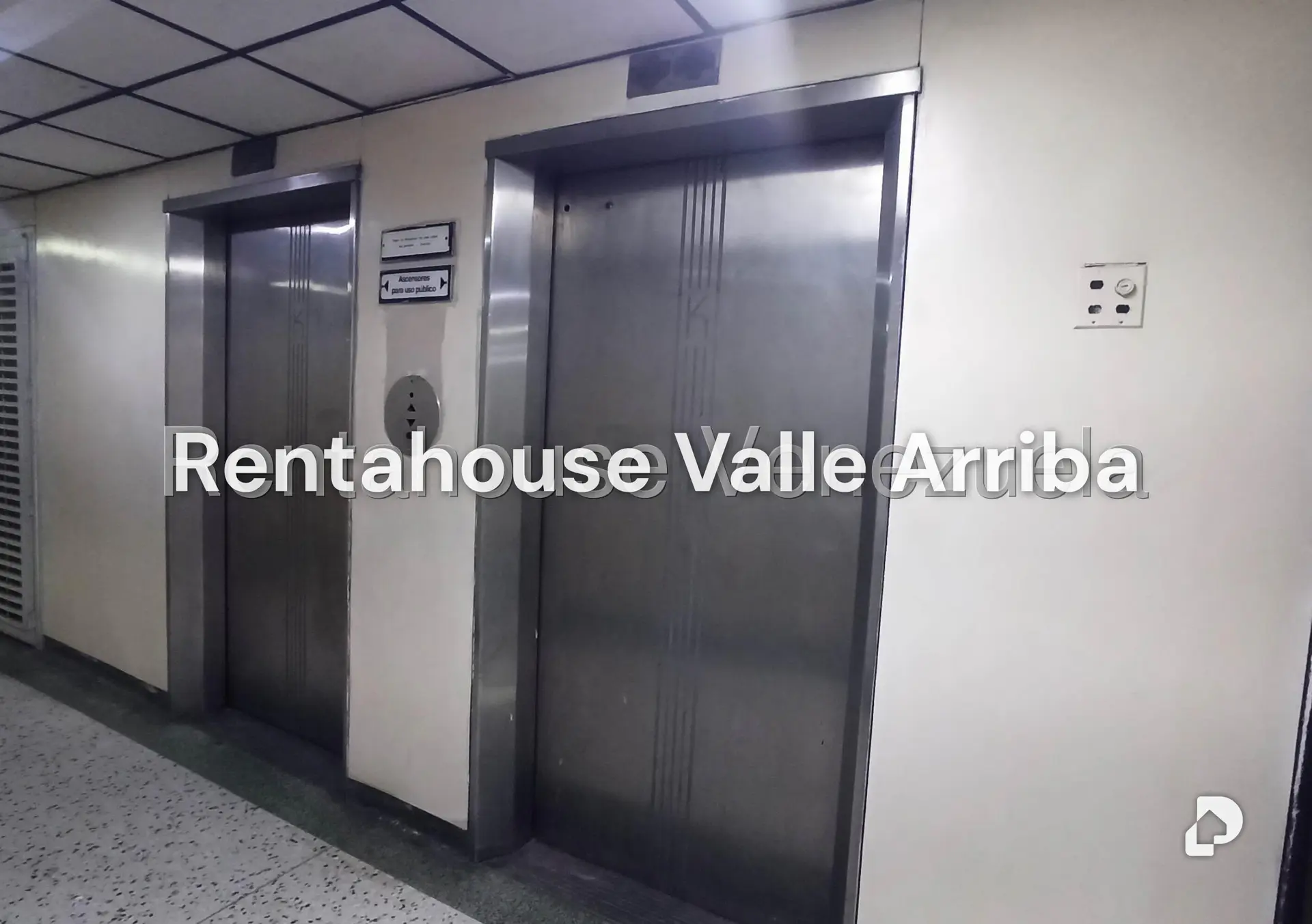 Oficina en Parroquia Altagracia, Caracas – 10