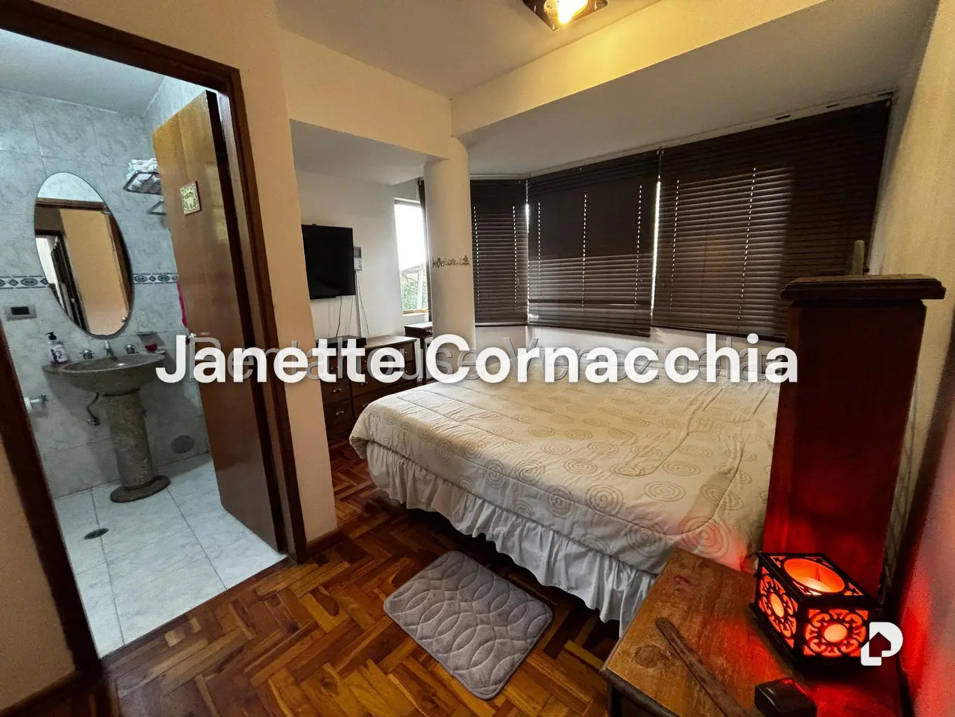 Casa en Lomas del Halcon, Caracas – 16