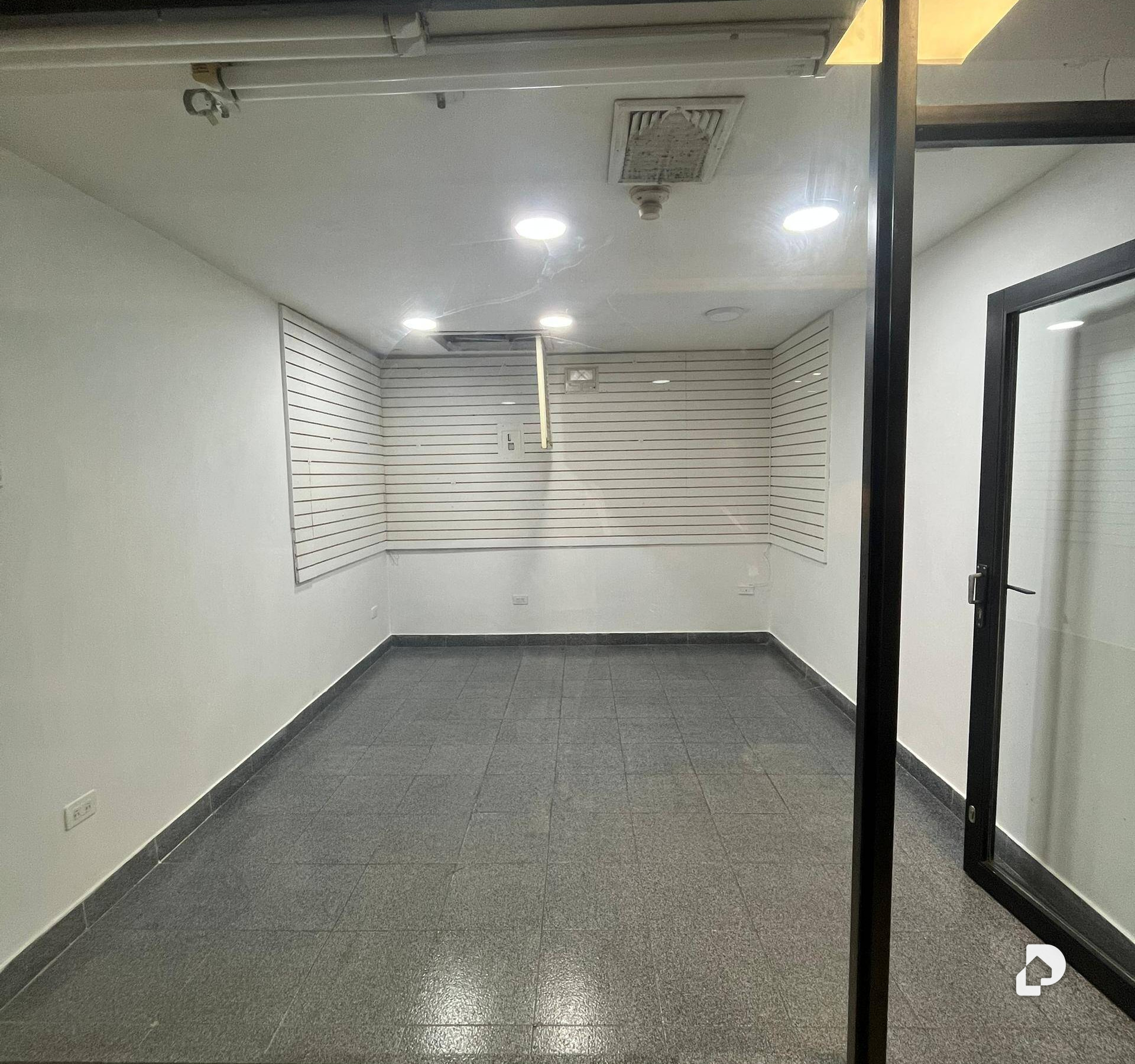 Local comercial en Avenida La Limpia, Maracaibo – 2