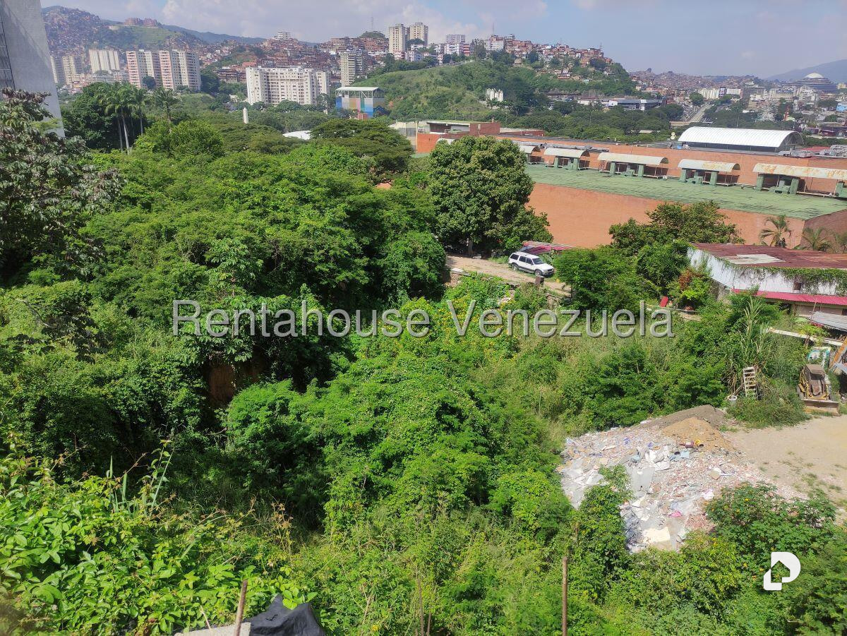Terreno en Santa Mónica, Caracas – 8