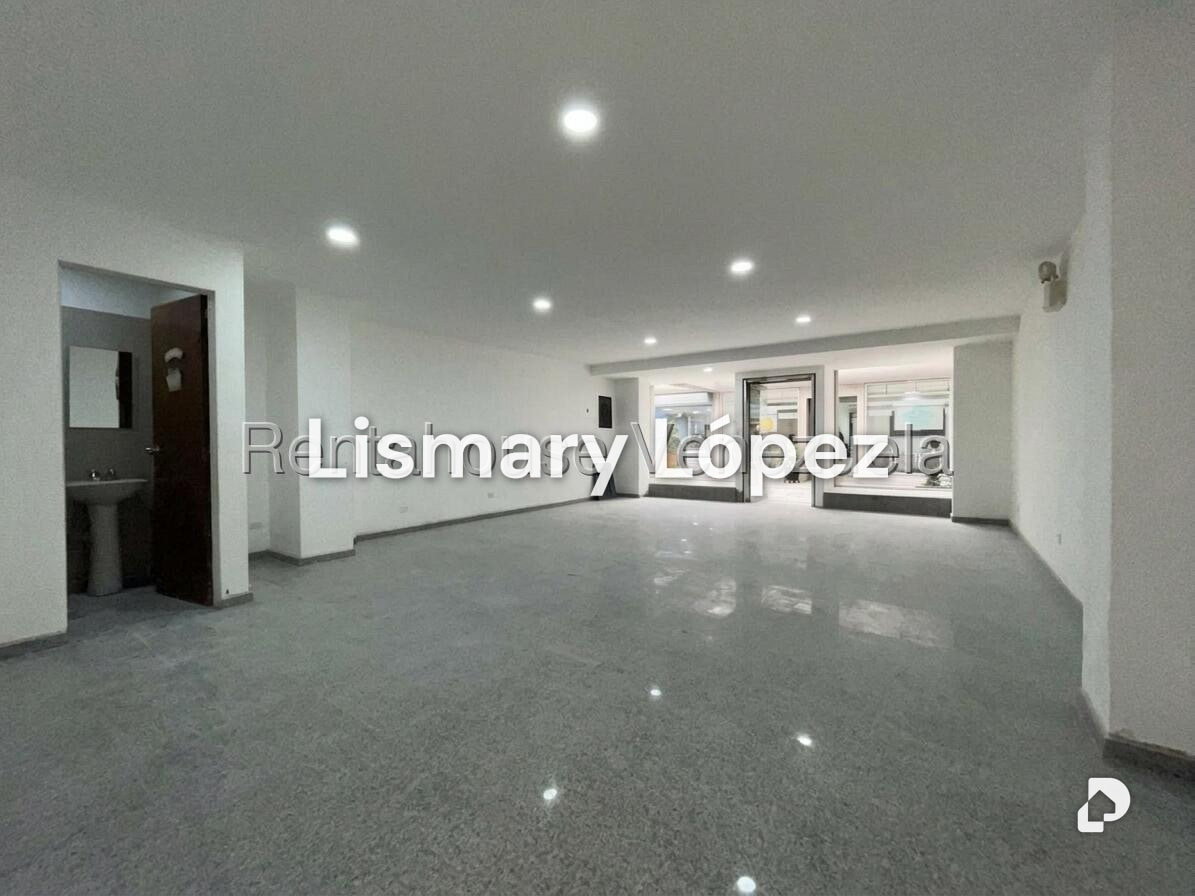 Local comercial en Santa Paula, Caracas – 11