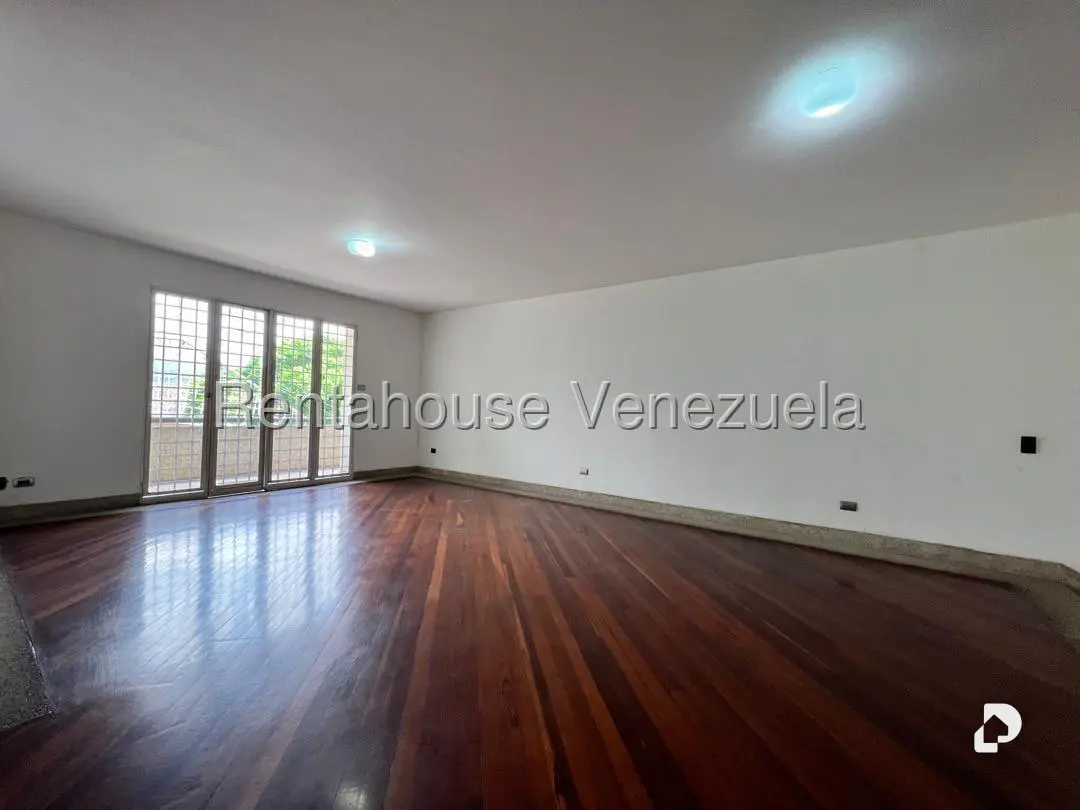 Casa en Macarauay, Caracas – 21
