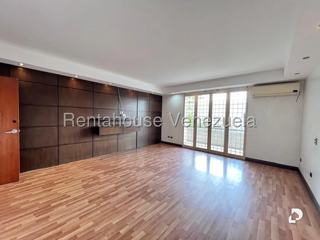 Casa en Macarauay, Caracas – 9