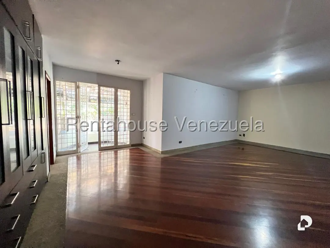 Casa en Macarauay, Caracas – 19