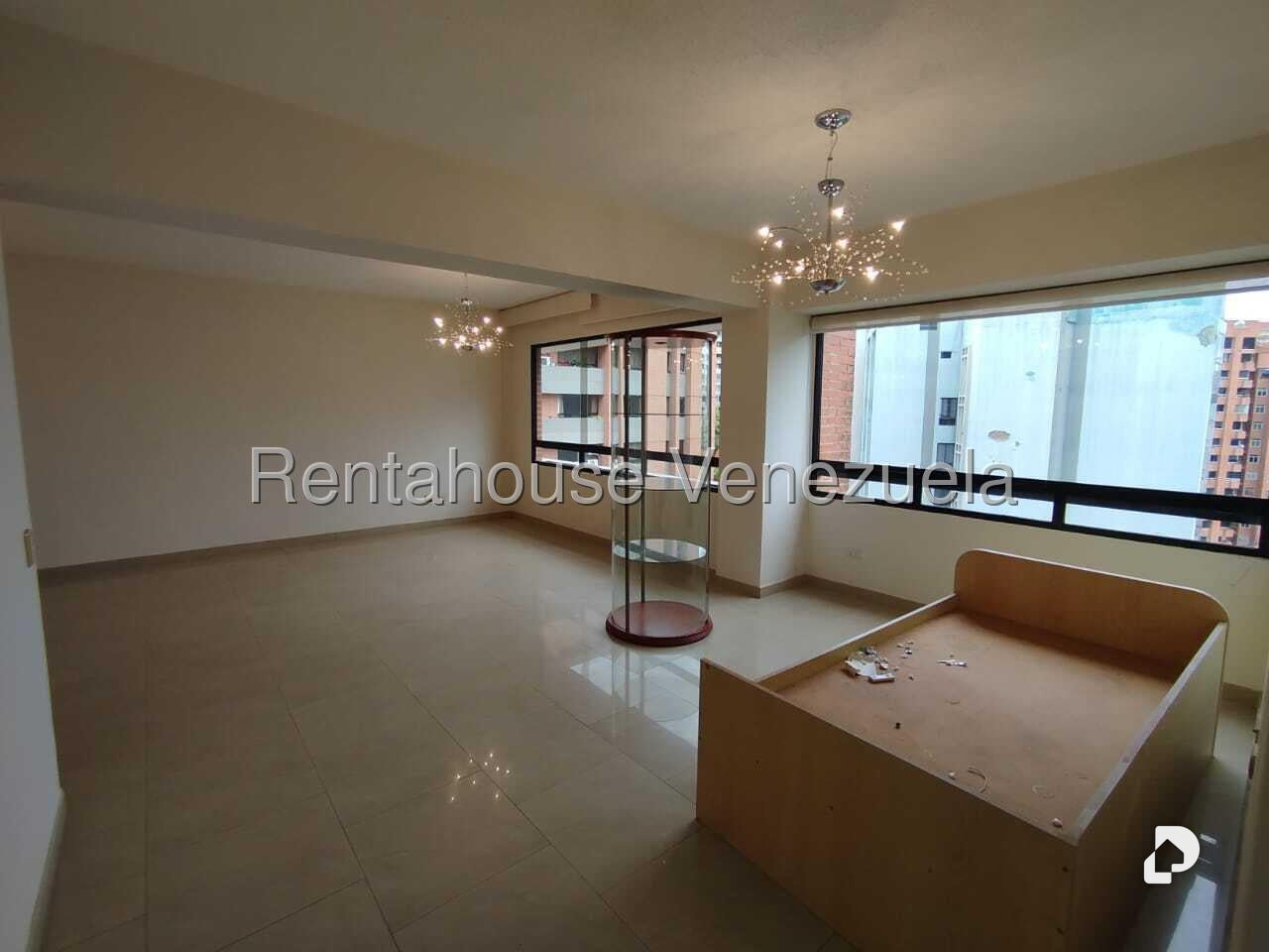 Apartamento en Las Esmeraldas, Caracas – 10