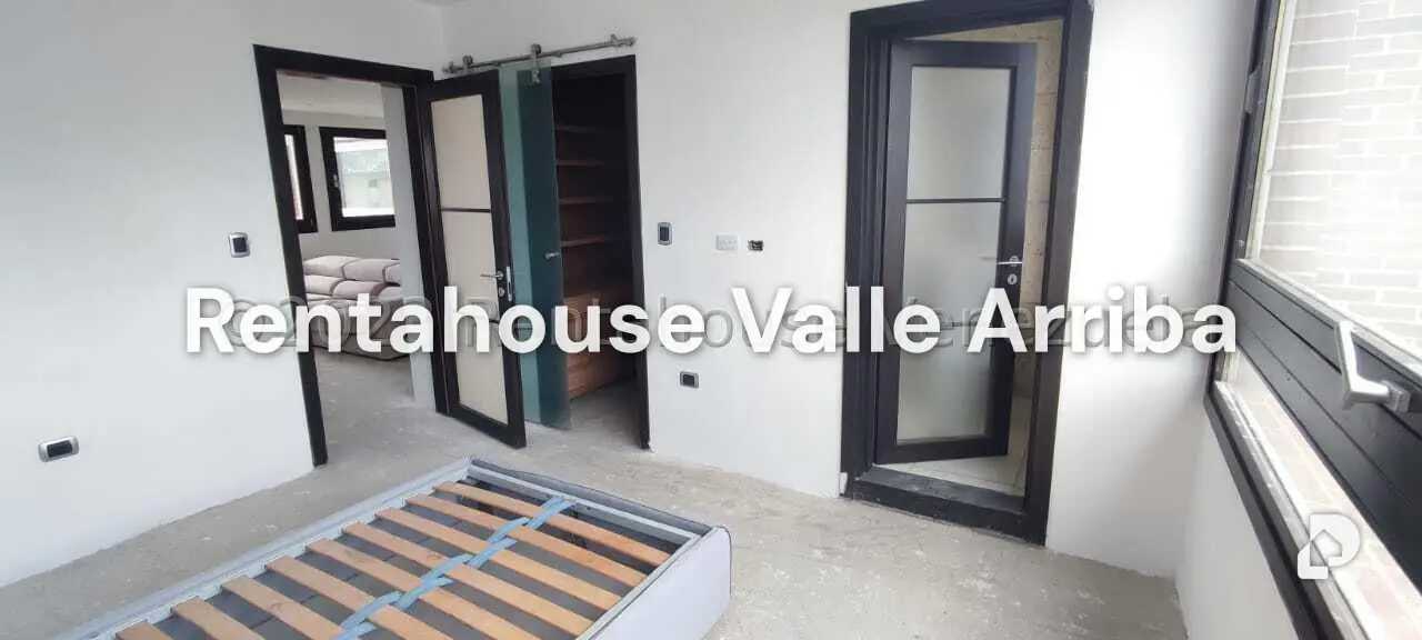 Apartamento en Colinas de Valle Arriba, Caracas – 22