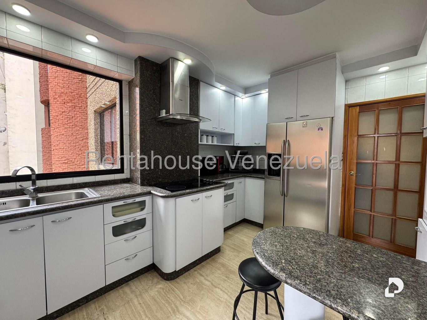 Apartamento en El Rosal, Caracas – 13