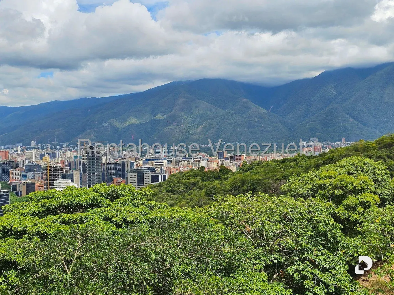 Apartamento en San Román, Caracas – 13