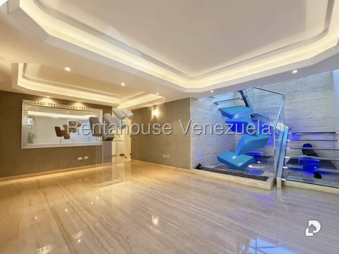 Apartamento en Lomas de La Lagunita, Caracas – 2