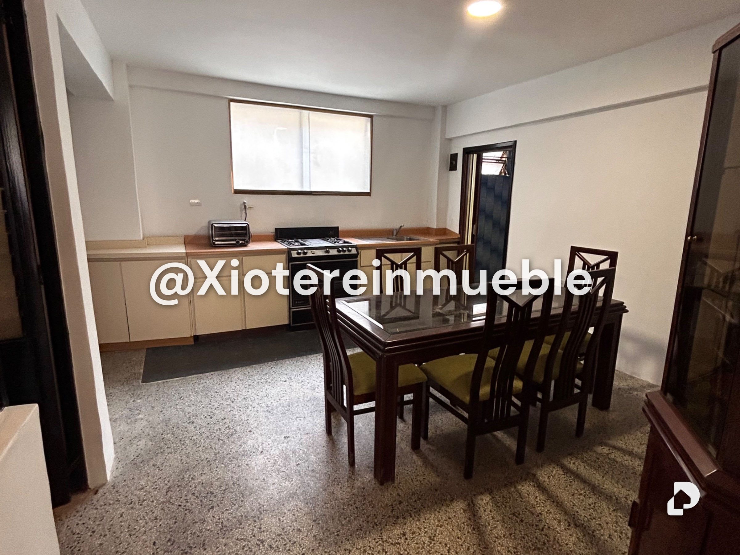 Apartamento en Alta Florida, Caracas – 2
