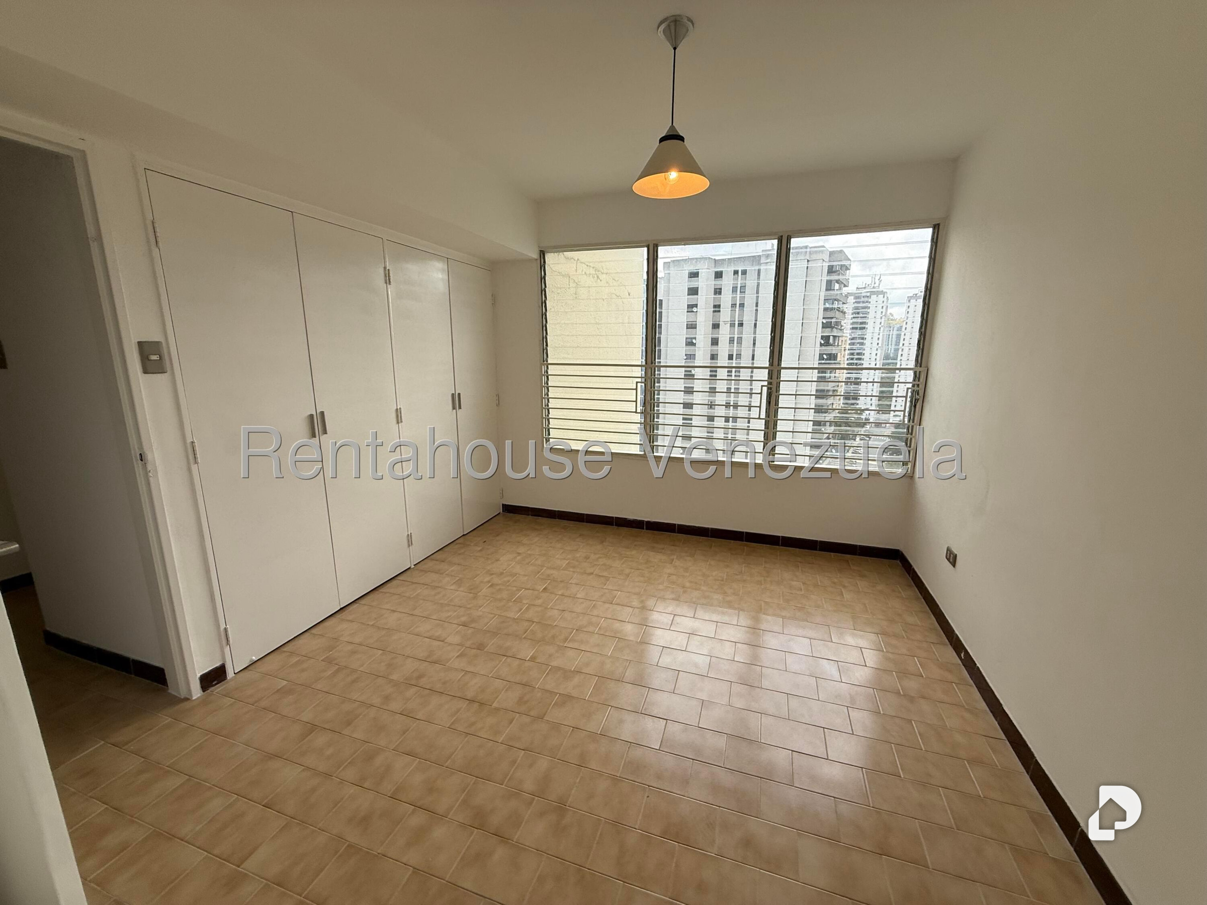 Apartamento en El Cigarral, Caracas – 24