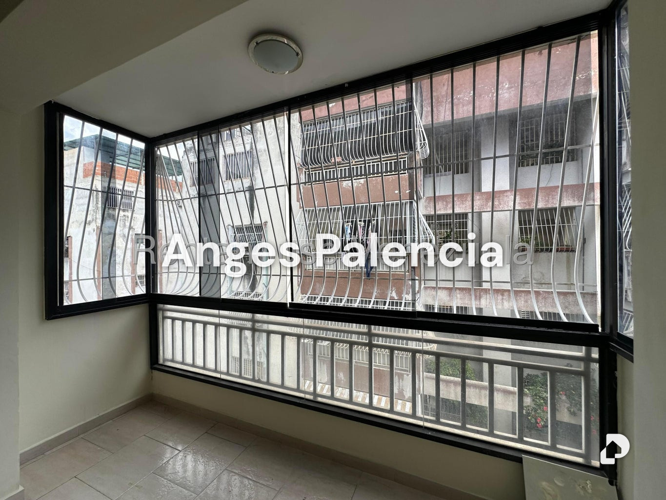 Apartamento en Calicanto, Maracay – 11
