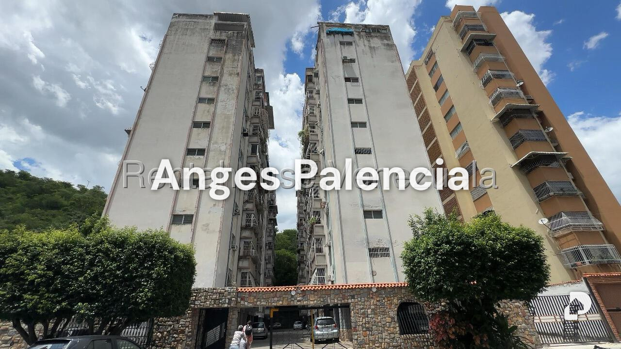 Apartamento en Calicanto, Maracay – 1