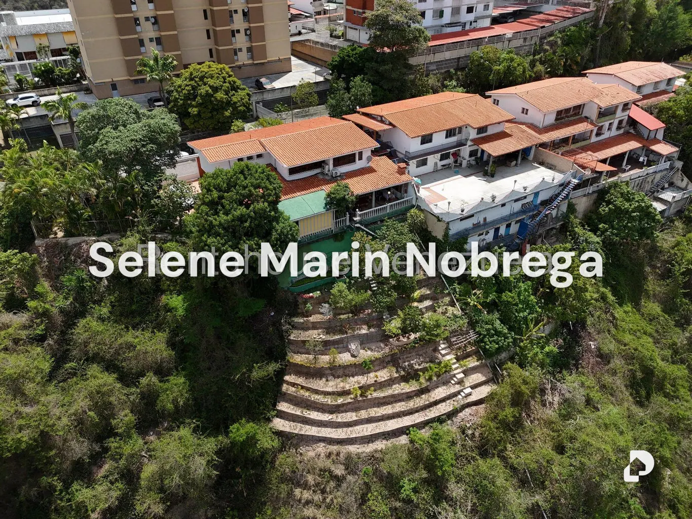 Casa en Colinas de Santa Mónica, Caracas – 2