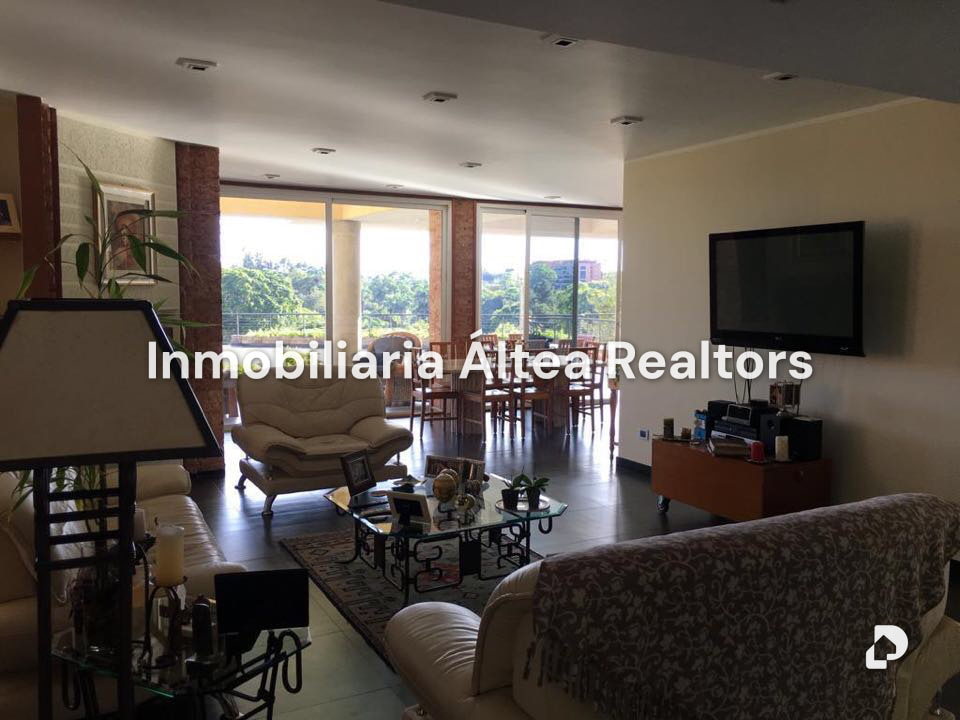 Casa en La Lagunita, Caracas – 5
