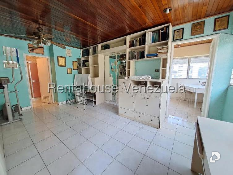 Apartamento en Colinas de La California, Caracas – 28
