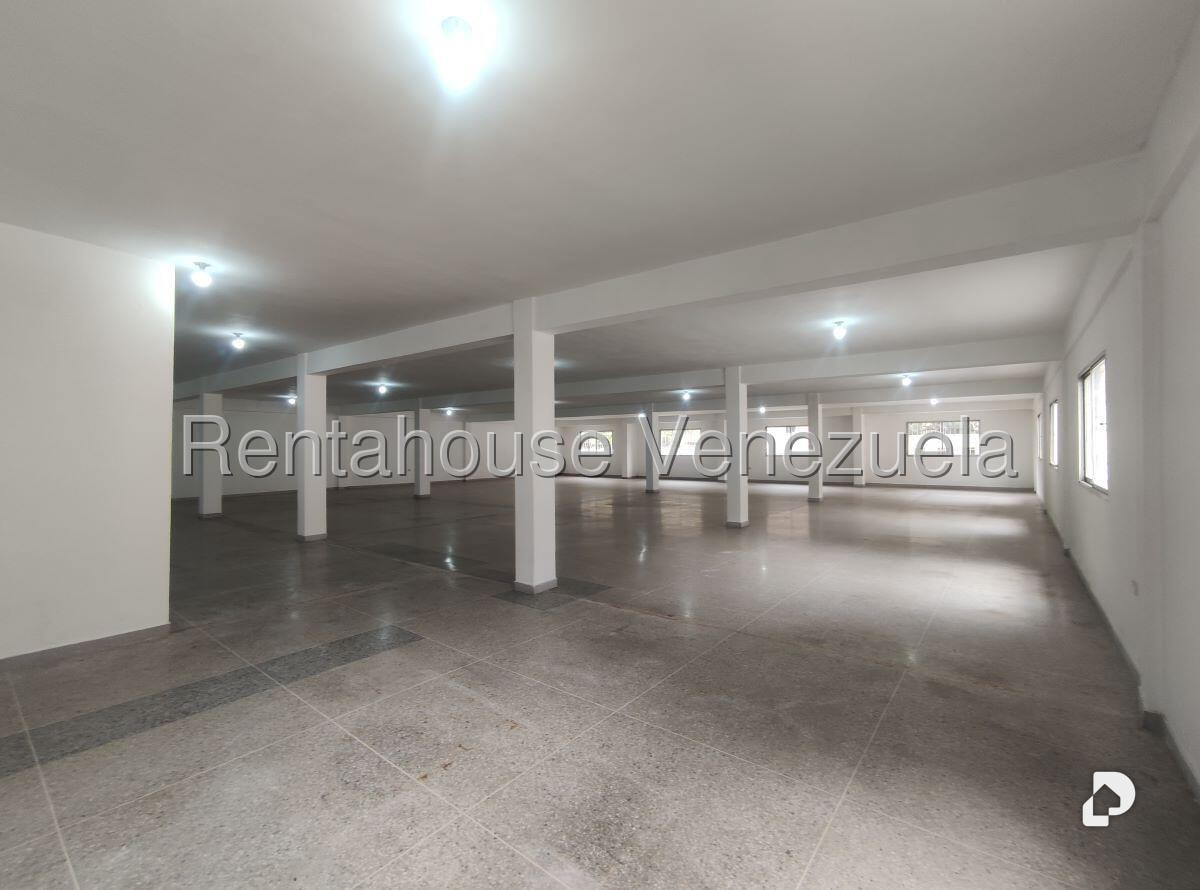 Local comercial en Antímano, Caracas – 11