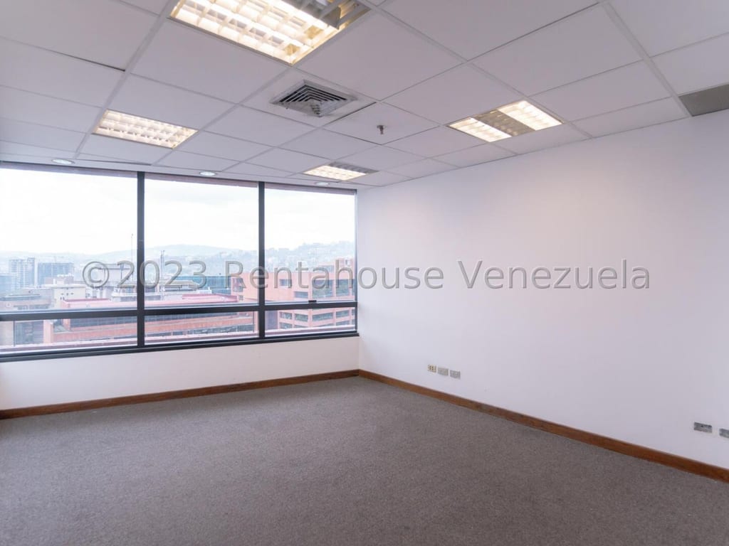Oficina en Chacao, Caracas - 1