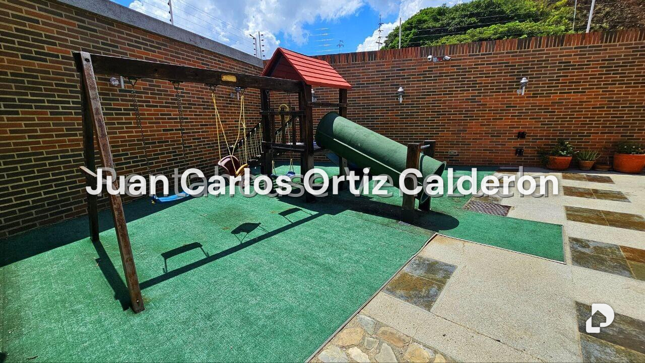 Casa en Cumbres de Curumo, Caracas – 3