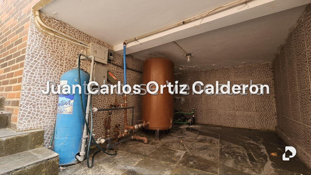 Casa en Cumbres de Curumo, Caracas – 11