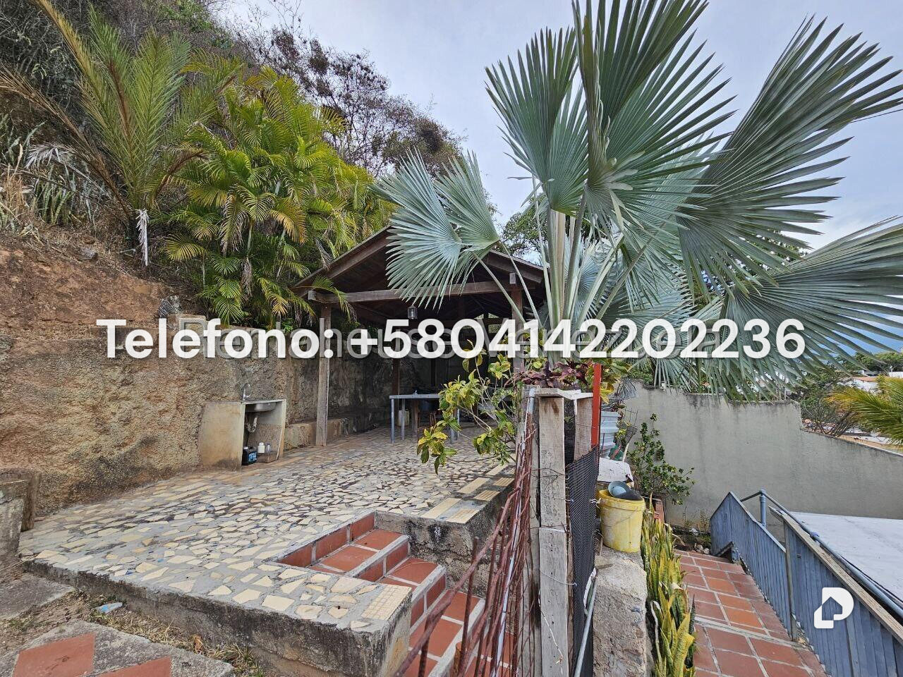 Casa en Cumbres de Curumo, Caracas – 48