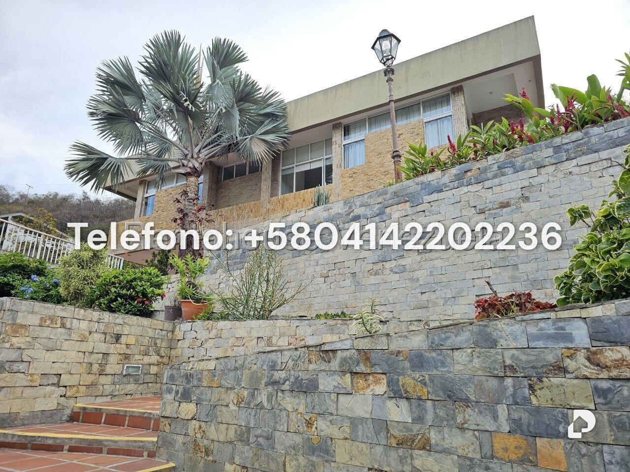 Casa en Cumbres de Curumo, Caracas – 1