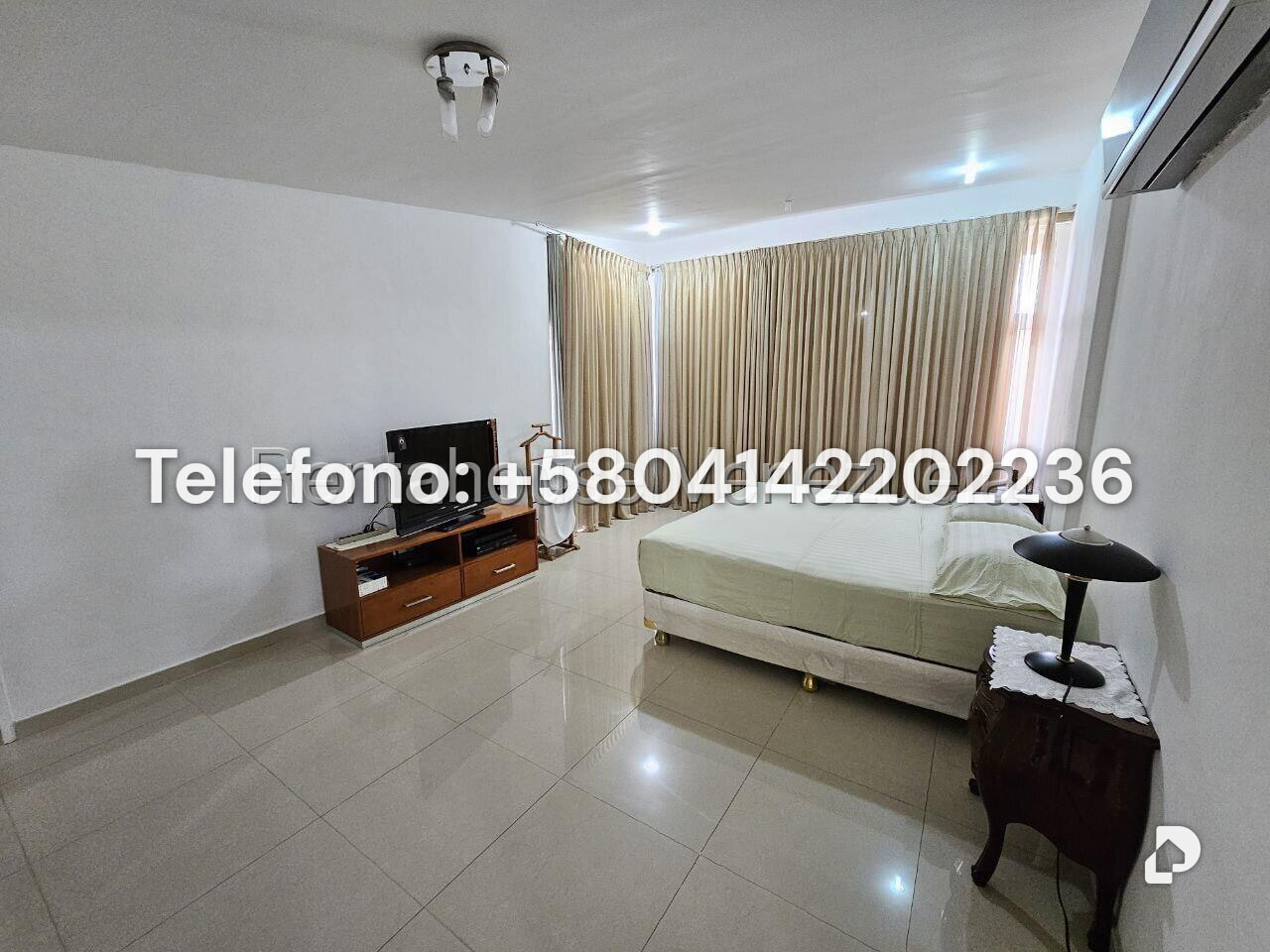 Casa en Cumbres de Curumo, Caracas – 73