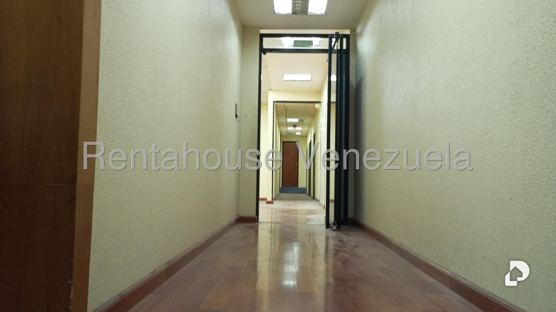 Oficina en Los Ruices, Caracas – 19