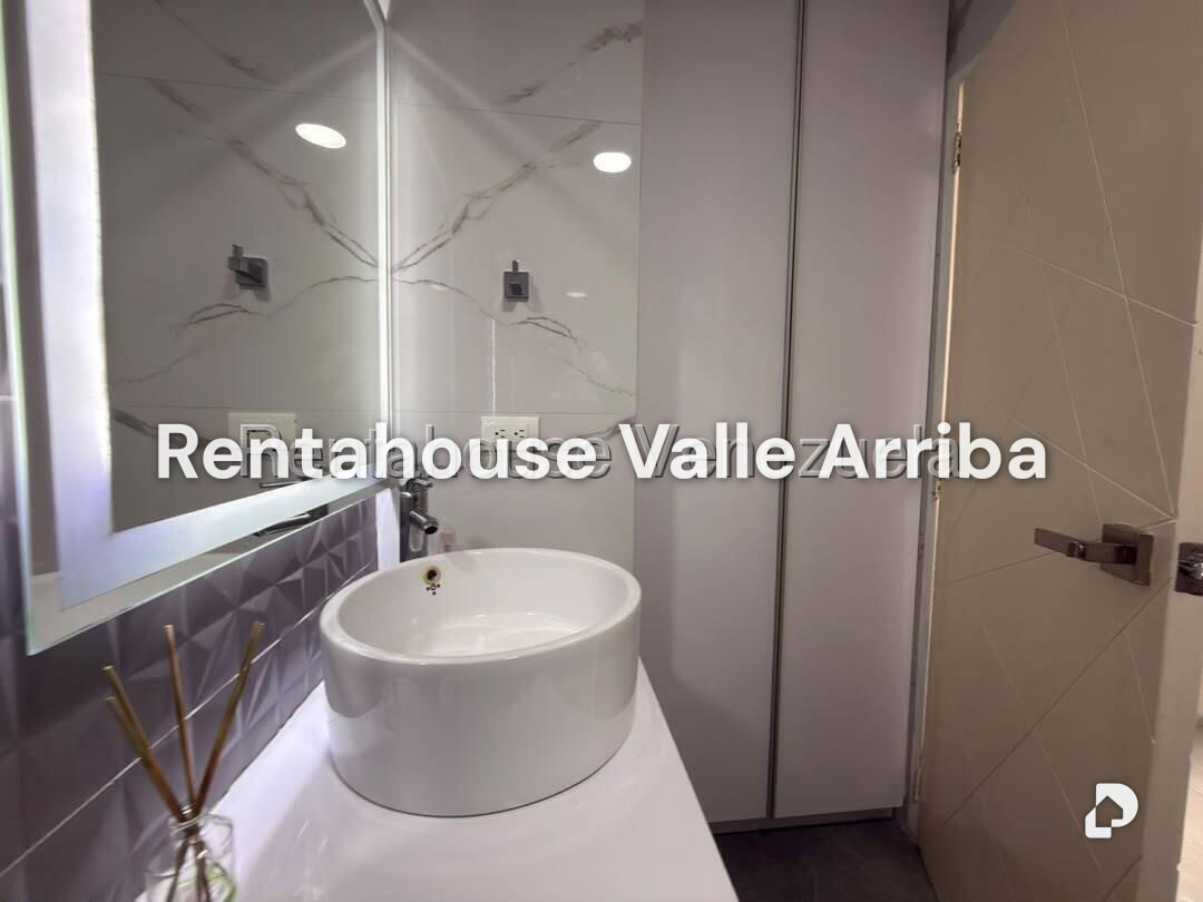 Apartamento en Santa Fe Norte, Caracas – 17