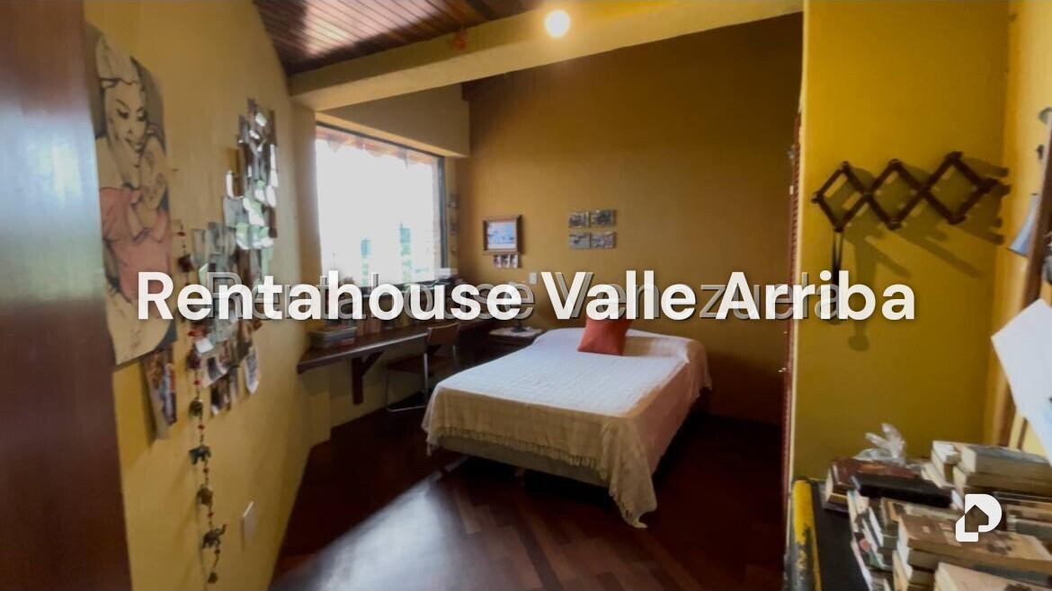 Casa en Los Guayabitos, Caracas – 26