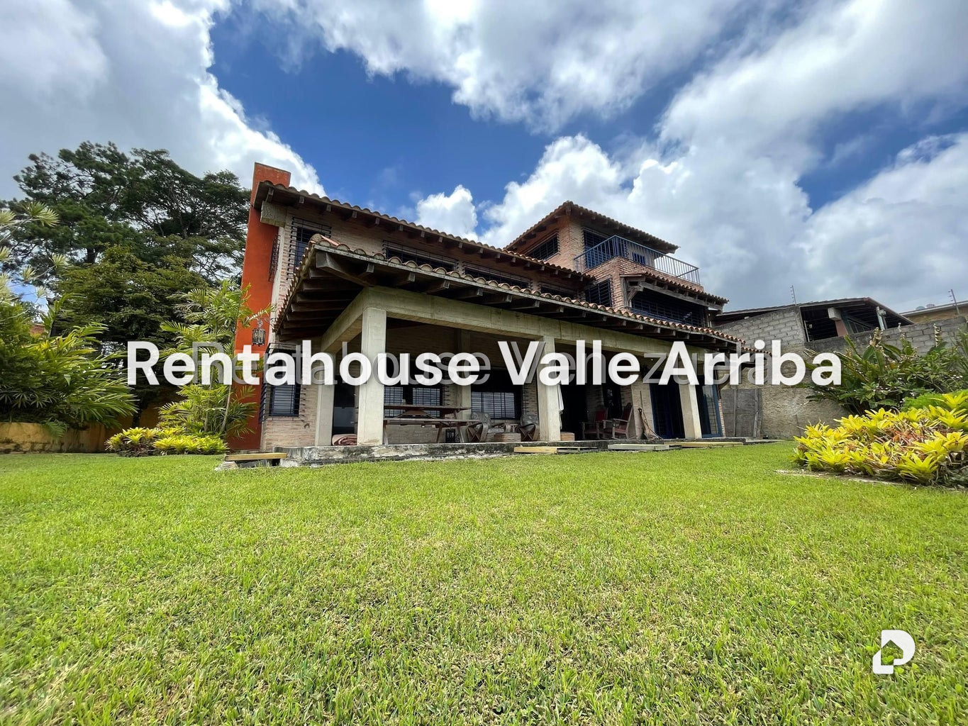 Casa en Los Guayabitos, Caracas – 2