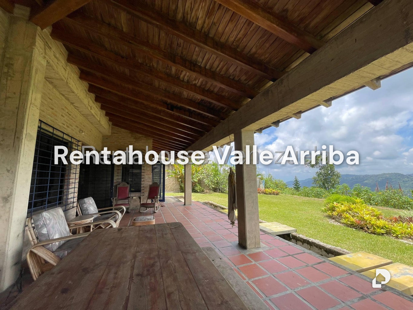 Casa en Los Guayabitos, Caracas – 16