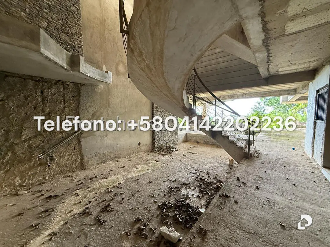 Casa en Alto Hatillo, Caracas – 11
