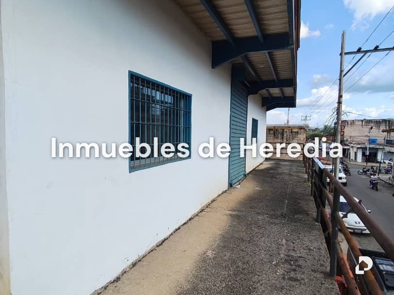 Edificio en Tinaquillo – 13