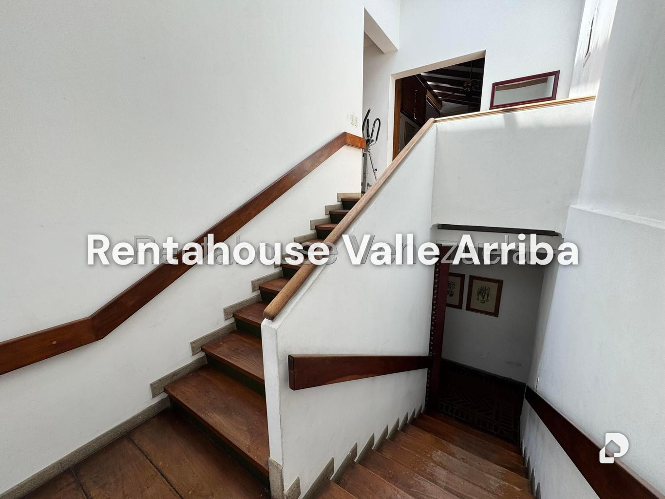 Casa en Los Palos Grandes, Caracas – 16