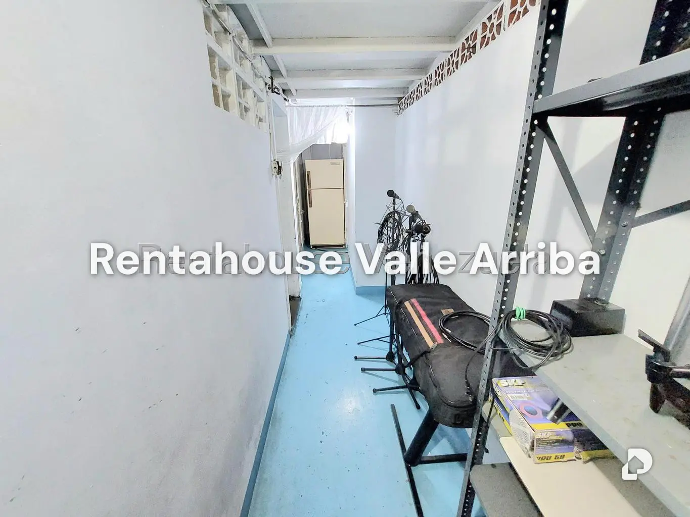 Local comercial en Bello Monte, Caracas – 27