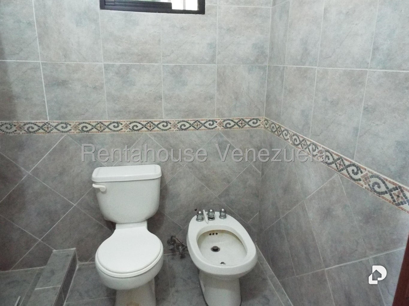 Casa en Lomas De La Trinidad, Caracas