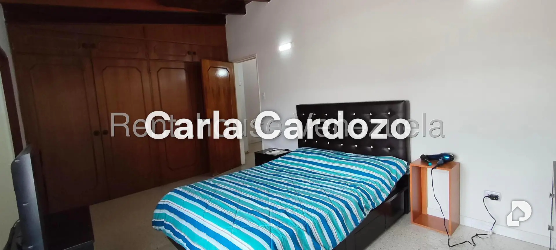 Casa en Alto Prado, Caracas – 19