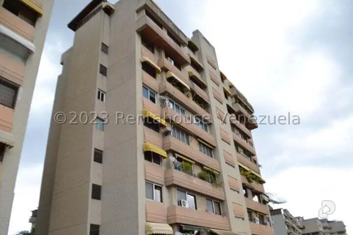 Apartamento en La Alameda, Caracas – 2