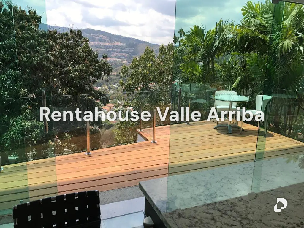 Casa en Cumbres de Curumo, Caracas – 13